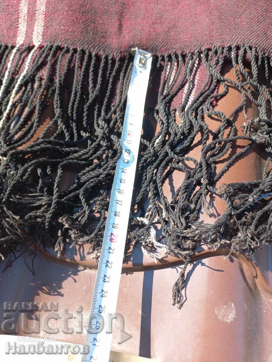 Licitație BĂRBAȚI BĂTRÂNI CUREA CHERRY