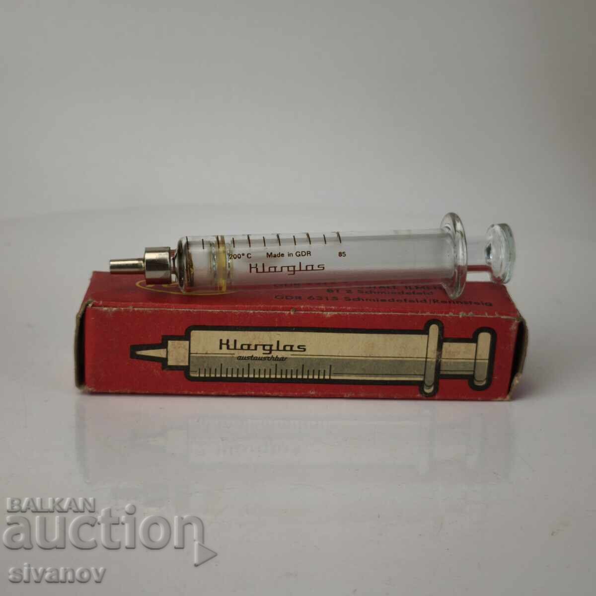 Old glass syringe 5cc Refila Germany #6090