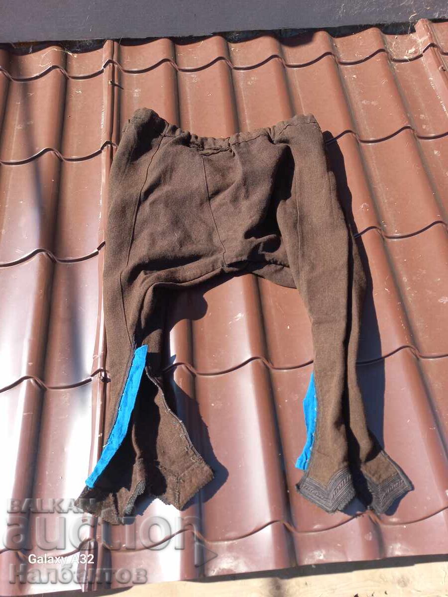 OLD DRESSES WEAR with price 800.00 BGN | € 409.03 OLD DRESSES WEAR with price 800.00 BGN | € 409.03