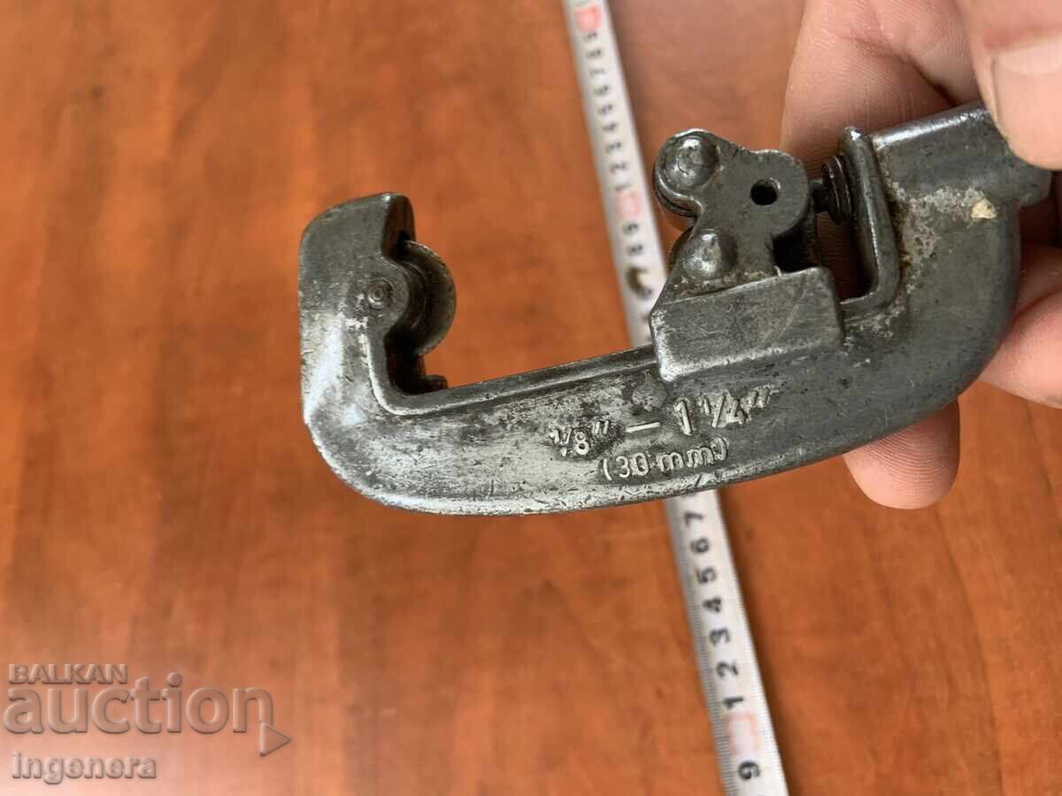 ТРЪБОРЕЗ УРЕД ИНСТРУМЕНТ ГЕРМАНИЯ с цена 46.00 лв. | € 23.52