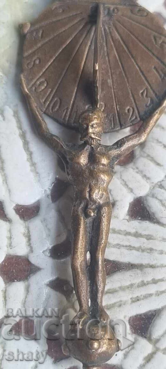 Licitație Vechi medalion de bronz Licitație Vechi medalion de bronz