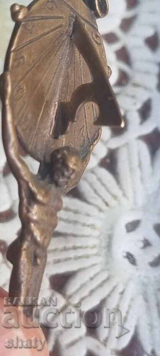 Livrarea Vechi medalion de bronz Livrarea Vechi medalion de bronz