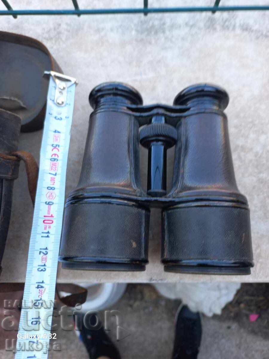 Delivery of OLD MILITARY BINOCULARS WWI Delivery of OLD MILITARY BINOCULARS WWI