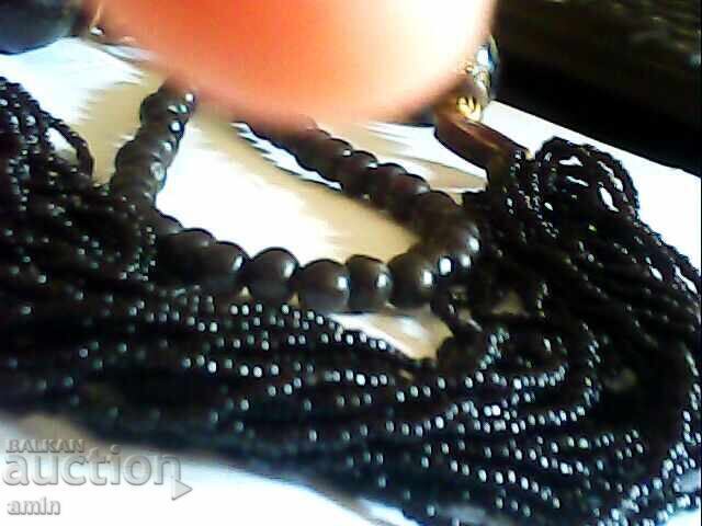 Auction Beautiful old beaded necklace Auction Beautiful old beaded necklace