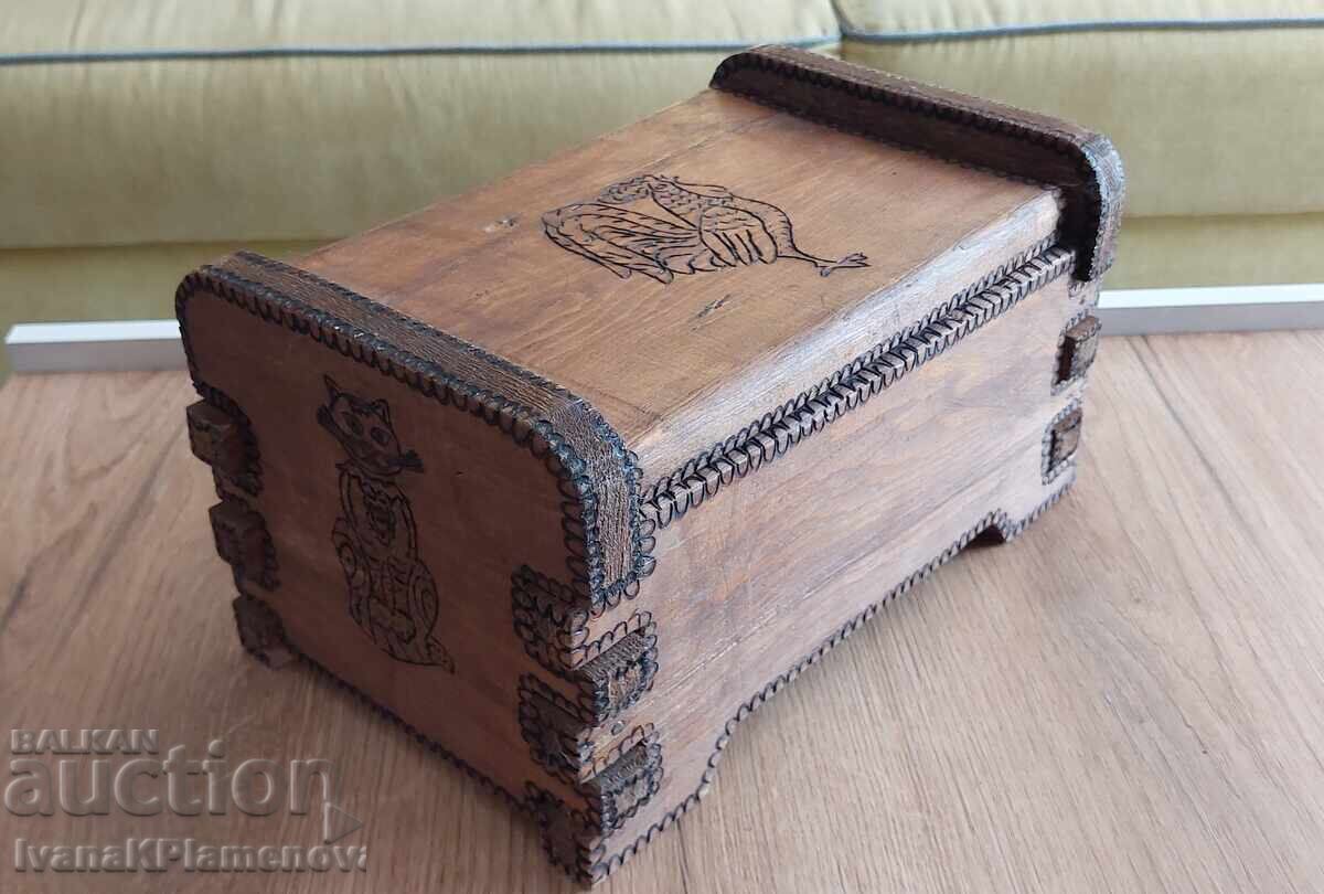 Delivery of Handmade Wooden Box for Connoisseurs