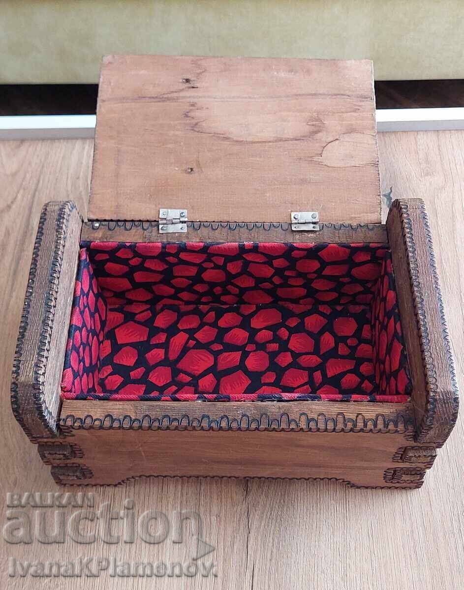 Κουτί ξύλινο χειροποίητο για γνώστες - 6