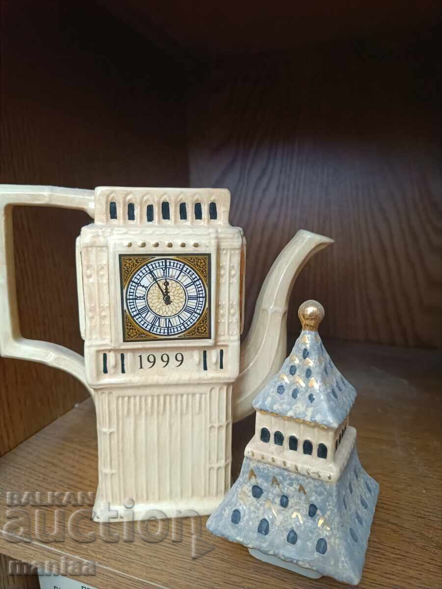 Delivery of Beautiful marked porcelain teapot