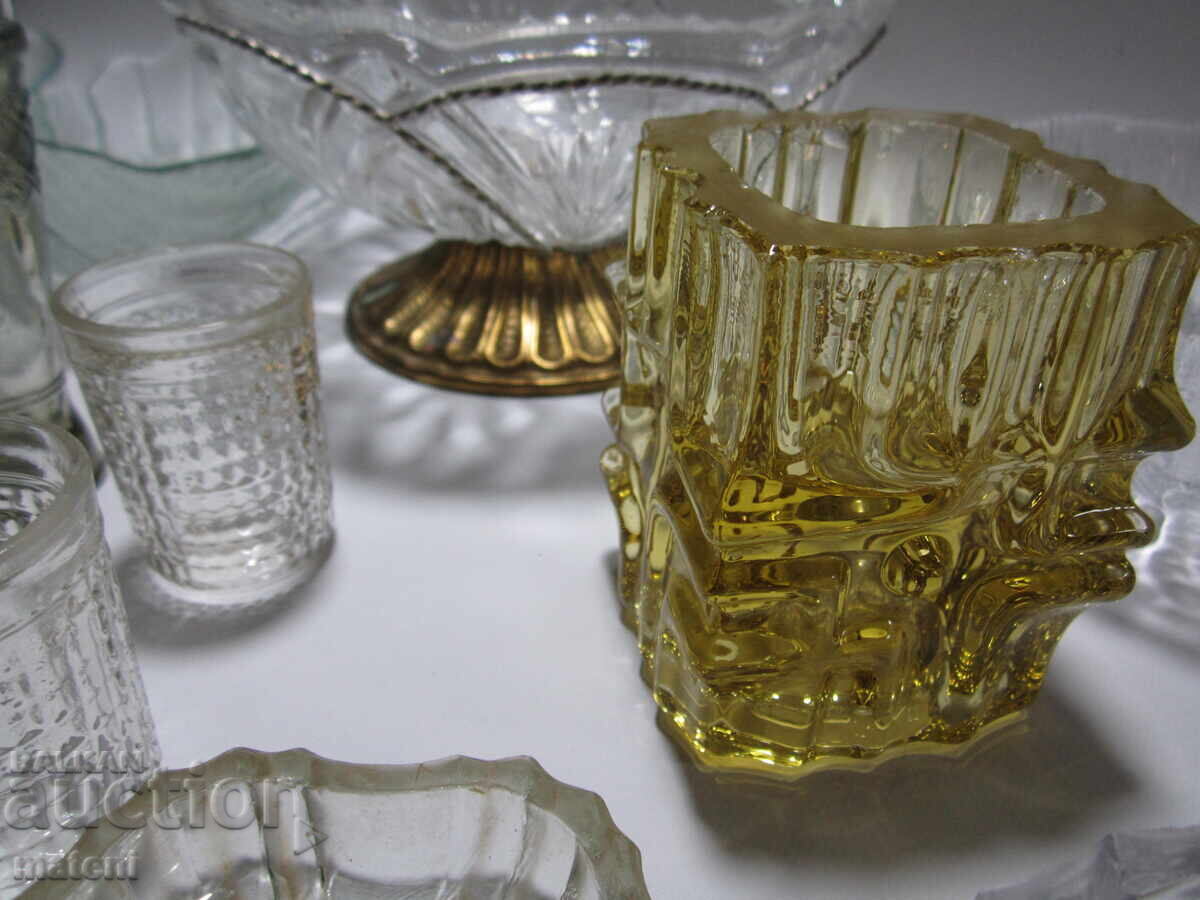 LOT DE BOLURI DE STICLĂ ȘI SFEȘNICE - 5 LOT DE BOLURI DE STICLĂ ȘI SFEȘNICE - 5