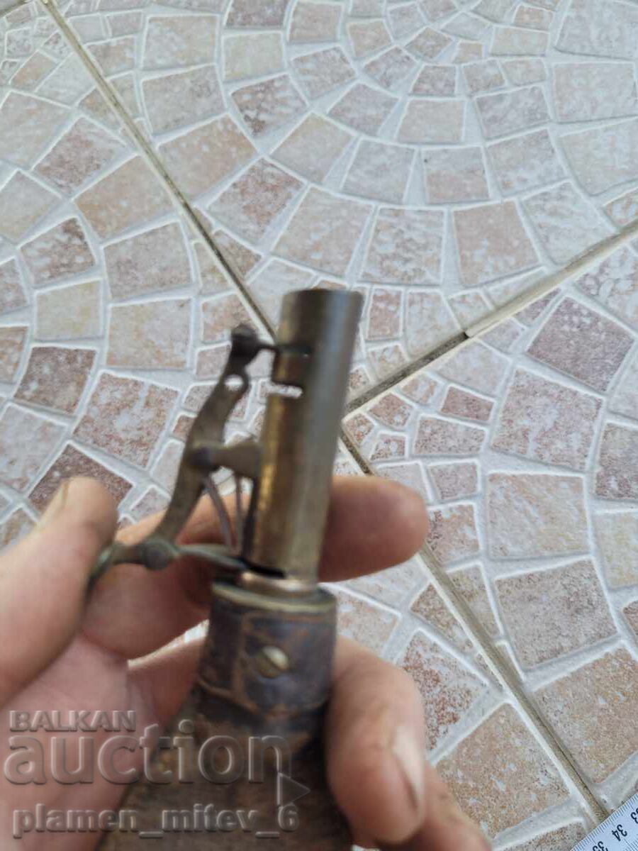 Μια πυριτιδαποθήκη - 5