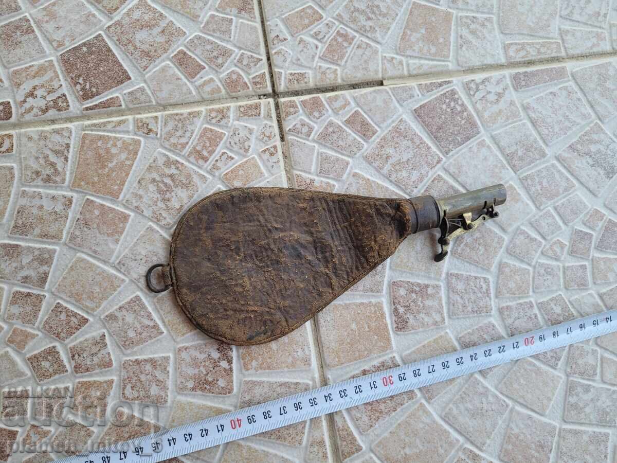 Μια πυριτιδαποθήκη