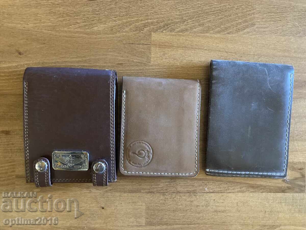 Lot of natural leather wallets
