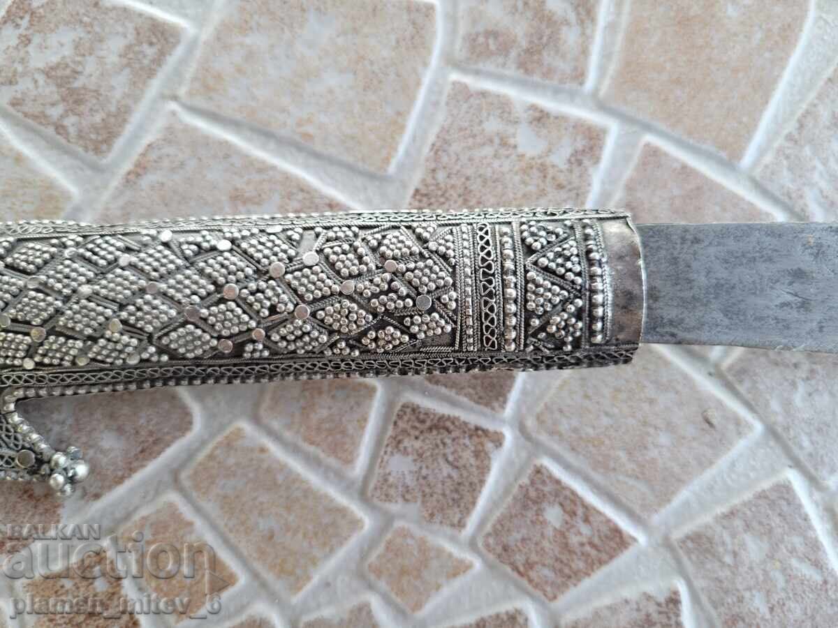 Δημοπρασία Μαχαίρι, καμά, στιλέτο, Υεμενικός κρόκος (Yemeni saffron)