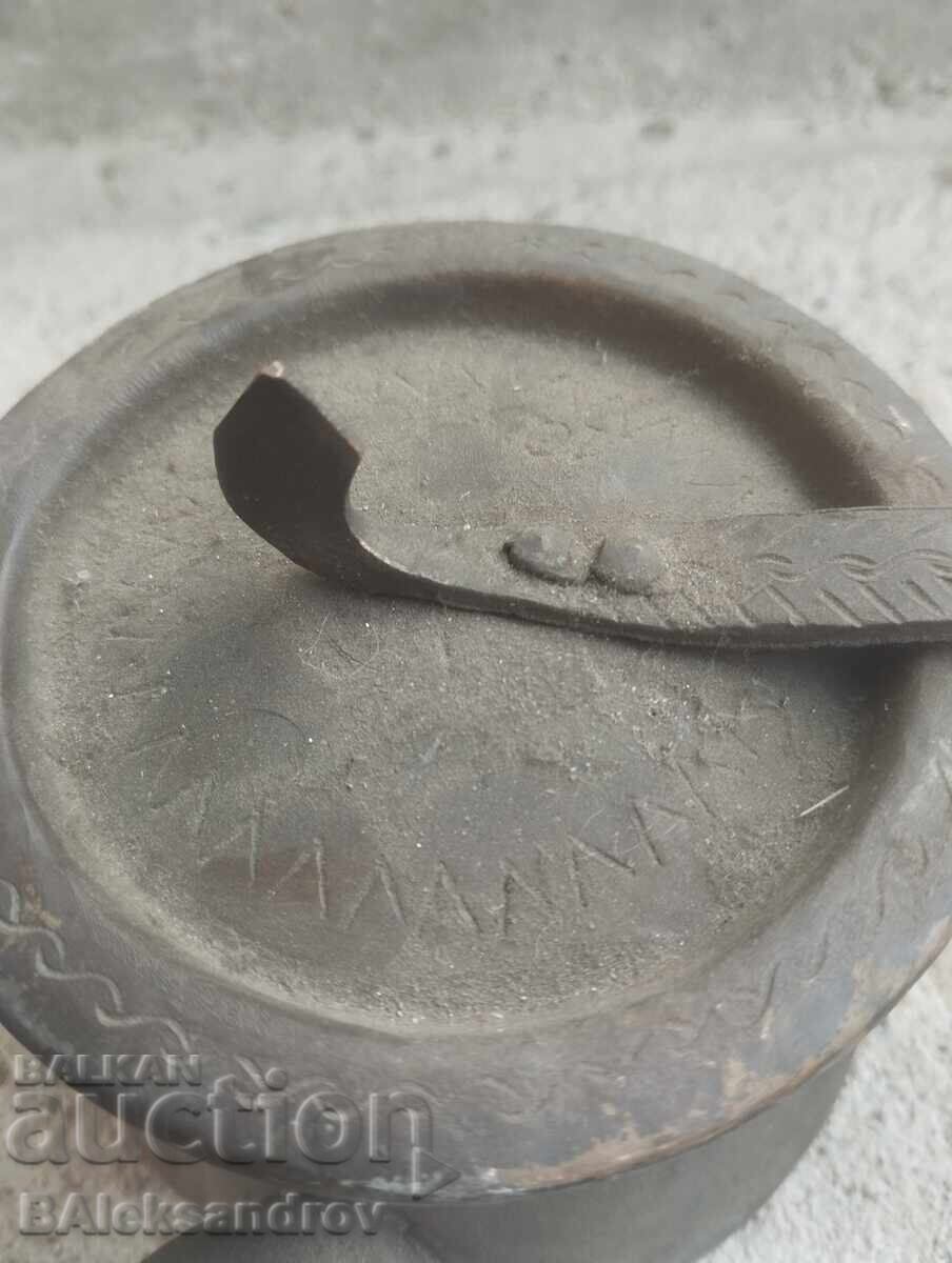 Δημοπρασία Αναγεννησιακό χειροποίητο βιβλίο Δημοπρασία Αναγεννησιακό χειροποίητο βιβλίο