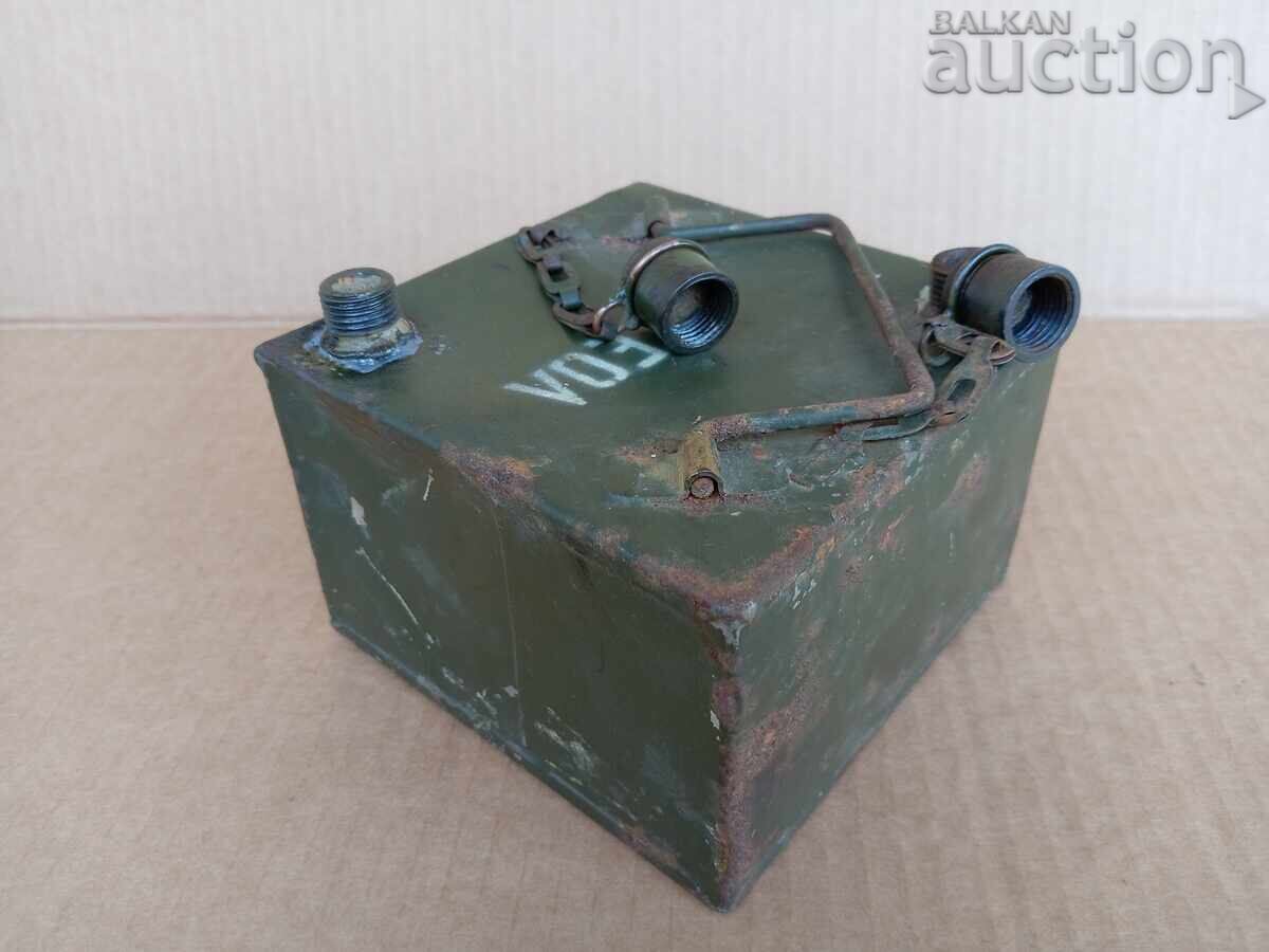 Аукцион кутия за смазка масленица туба тубичка от ЗИП 50те Аукцион кутия за смазка масленица туба тубичка от ЗИП 50те