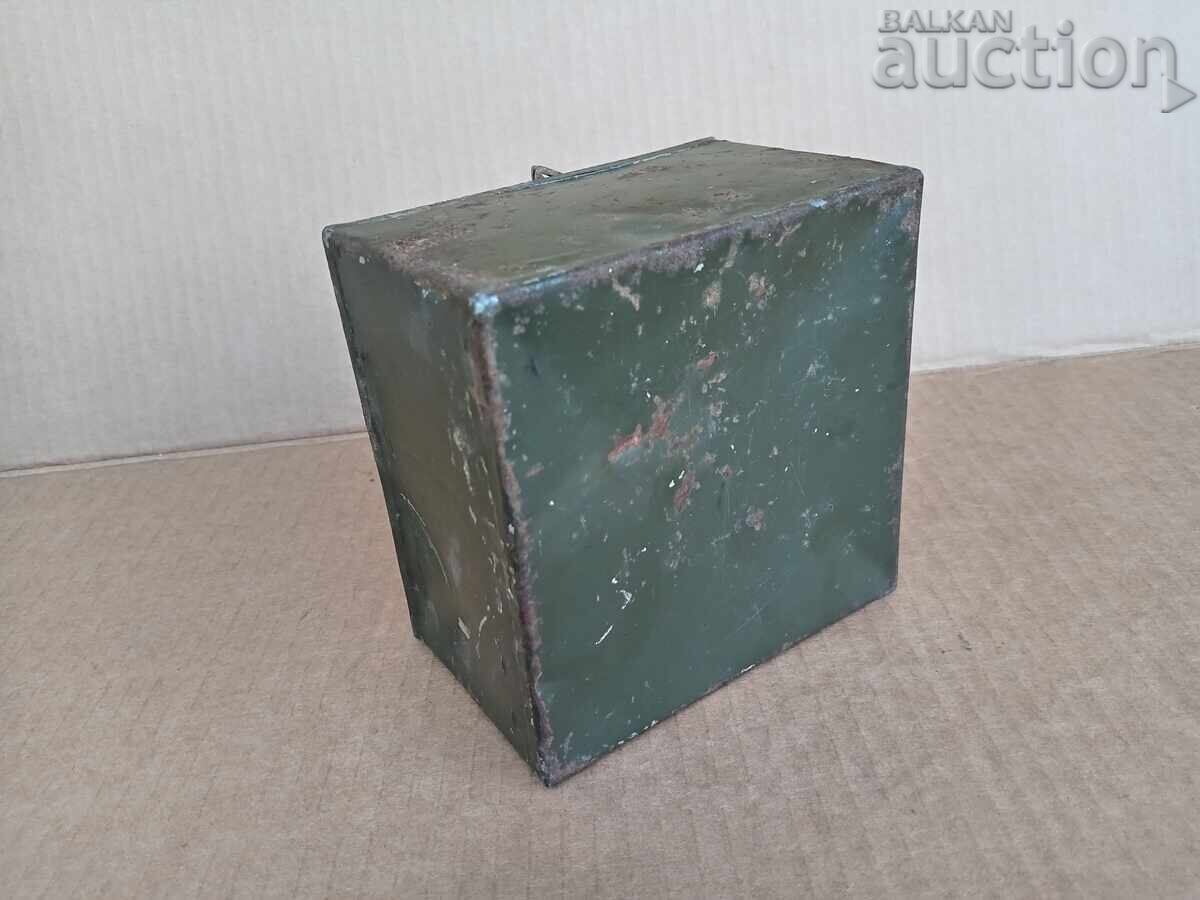 Доставка на кутия за смазка масленица туба тубичка от ЗИП 50те Доставка на кутия за смазка масленица туба тубичка от ЗИП 50те