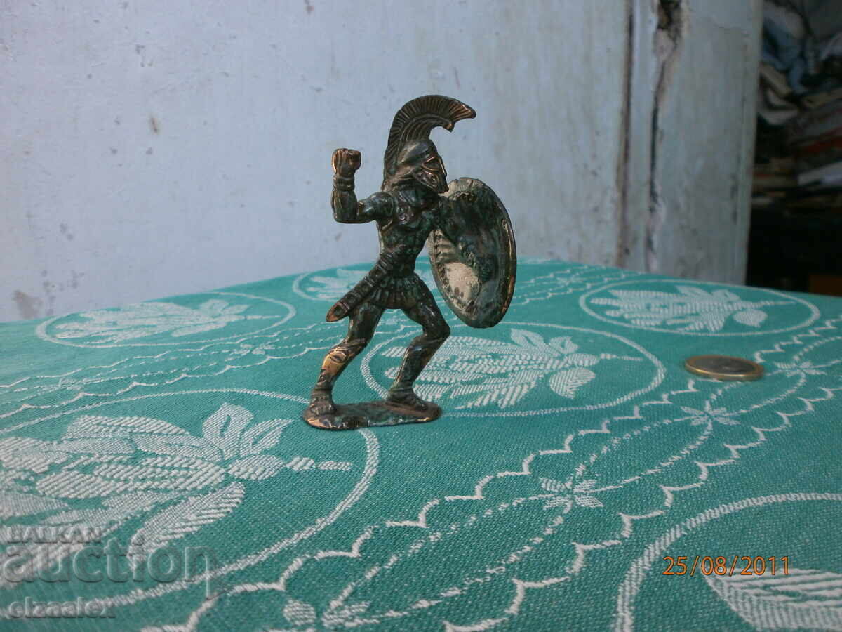 O figură masivă din bronz cu preț 80.00 BGN | € 40.90