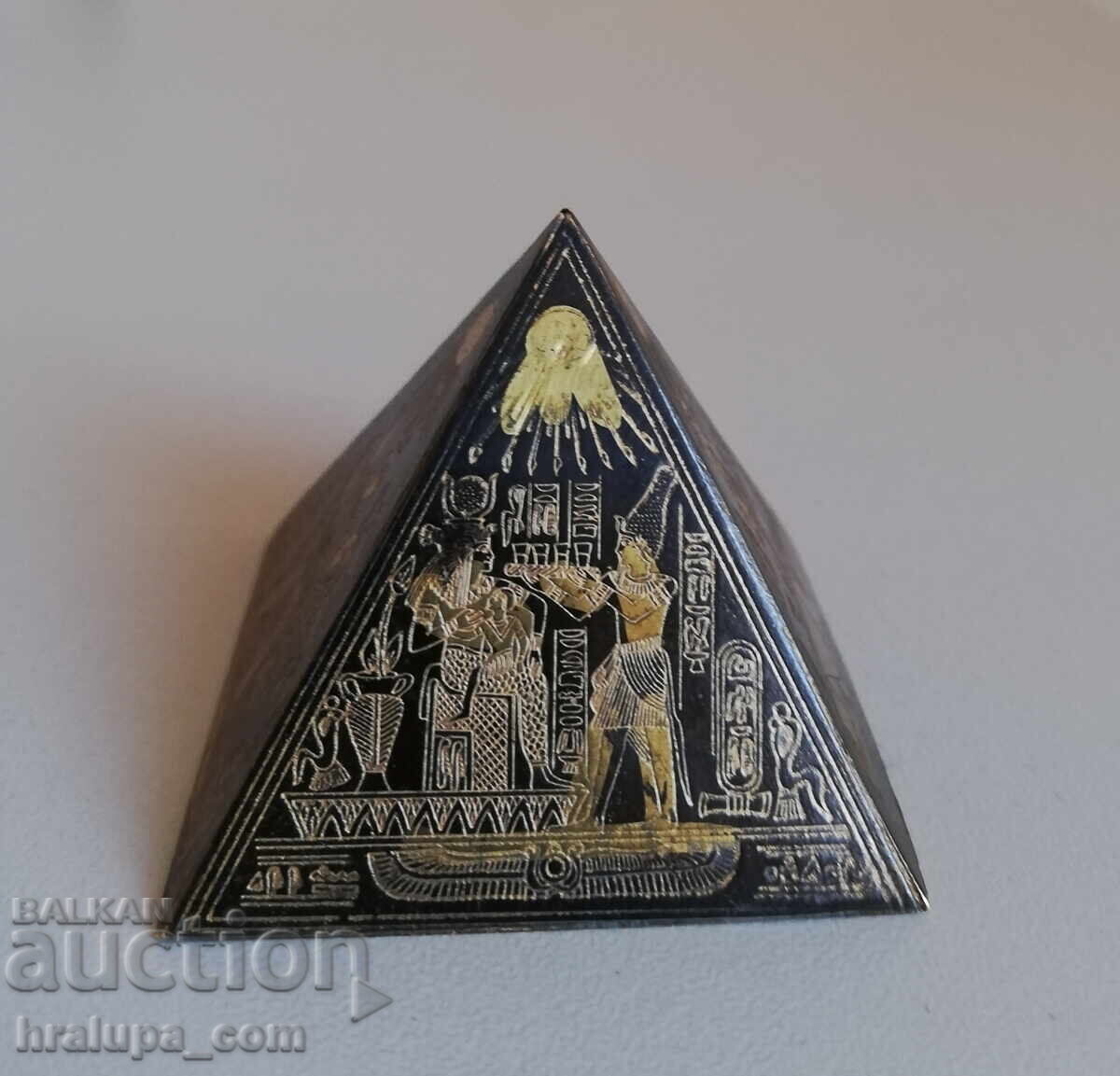 Αιγυπτιακή πυραμίδα φιγούρα Αιγυπτιακή πυραμίδα φιγούρα