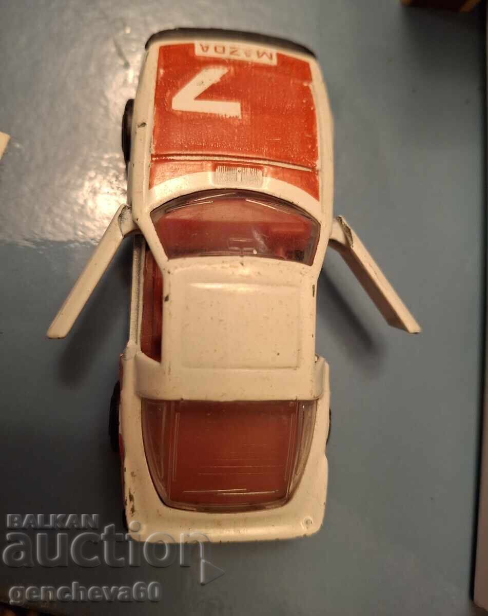 MATCHBOX mașinuță metalică MAZDA R×7 Bulgaria cu preț € 10.00 | 19.56 BGN