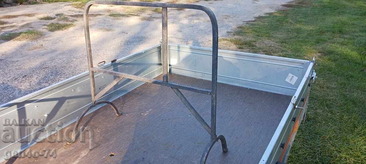 Old wrought iron bed, nar (likely referring to a specific style or feature, possibly a headboard style) with price 100.00 BGN | € 51.13 Old wrought iron bed, nar (likely referring to a specific style or feature, possibly a headboard style) with price 100.00 BGN | € 51.13