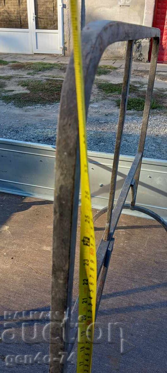 Old wrought iron bed, nar (likely referring to a specific style or feature, possibly a headboard style) - 6 Old wrought iron bed, nar (likely referring to a specific style or feature, possibly a headboard style) - 6