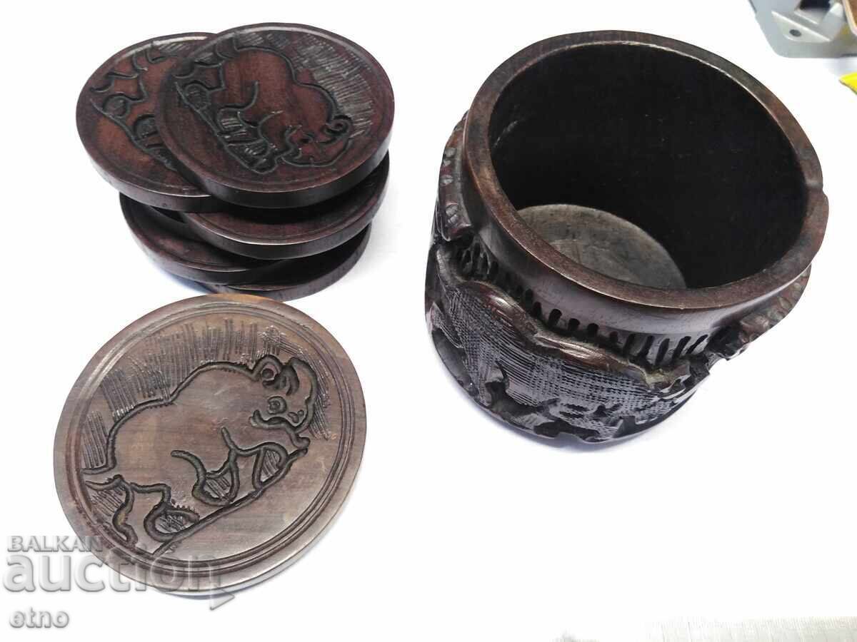 AFRICA - SET OF ENGRAVED WOODEN COASTERS - 6