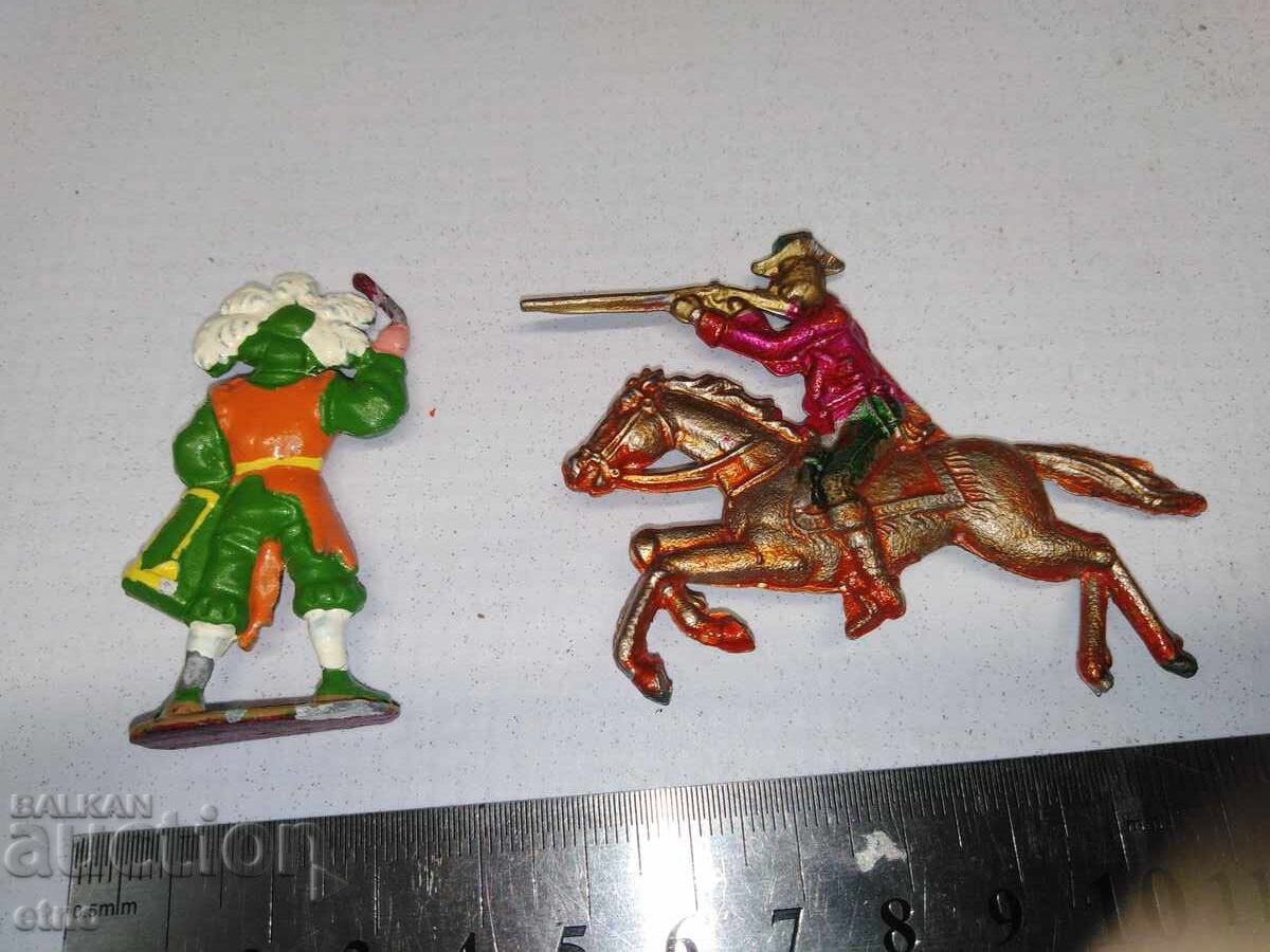 JUCĂRII SOCIALE - soldați de plumb cu preț 10.00 BGN | € 5.11