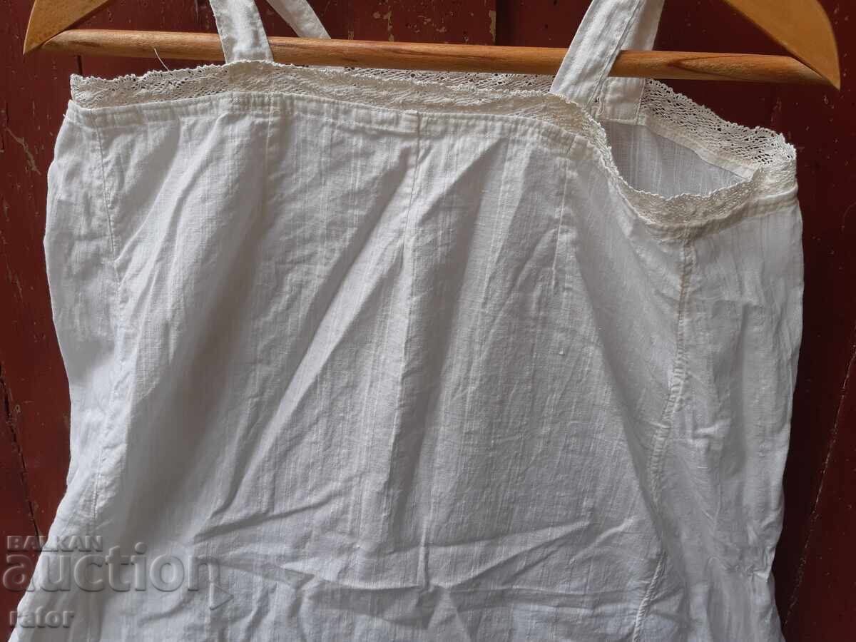 Автентичен кенарен комбинезон с  дантела .Носия , риза с цена € 6.49 | 12.69 лв.