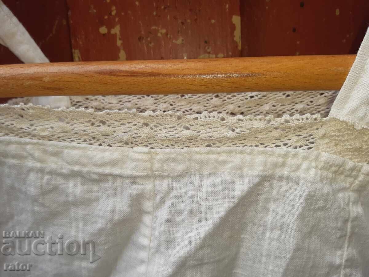 Delivery of Authentic canary jumpsuit with lace. Costume, shirt