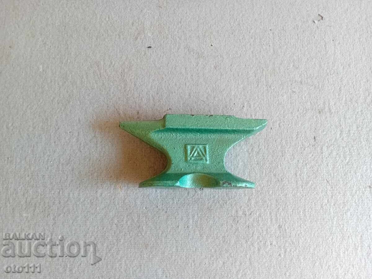 OLD LITTLE ANvil - USSR with price 35.00 BGN | € 17.90 OLD LITTLE ANvil - USSR with price 35.00 BGN | € 17.90