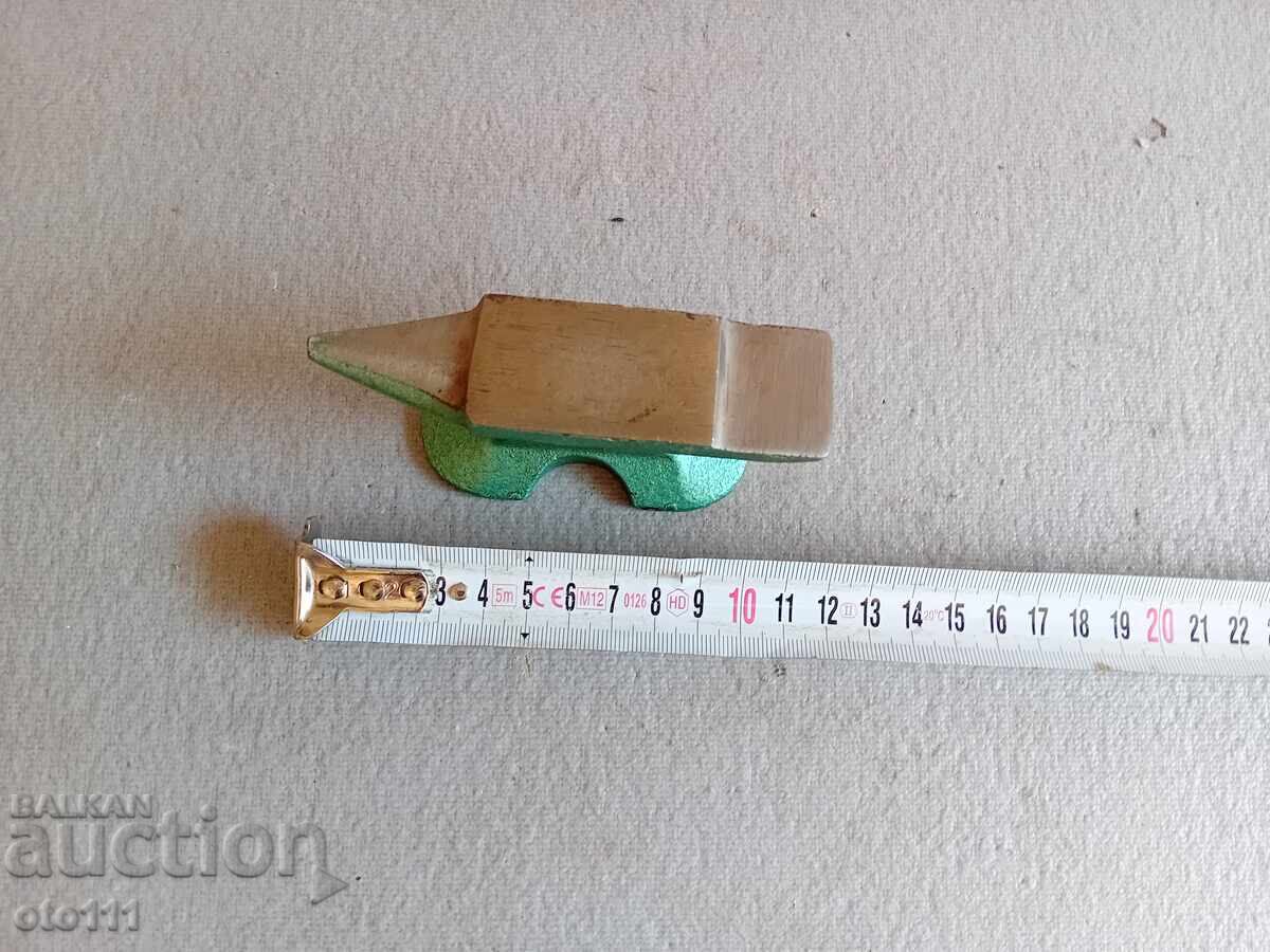 OLD LITTLE ANvil - USSR OLD LITTLE ANvil - USSR