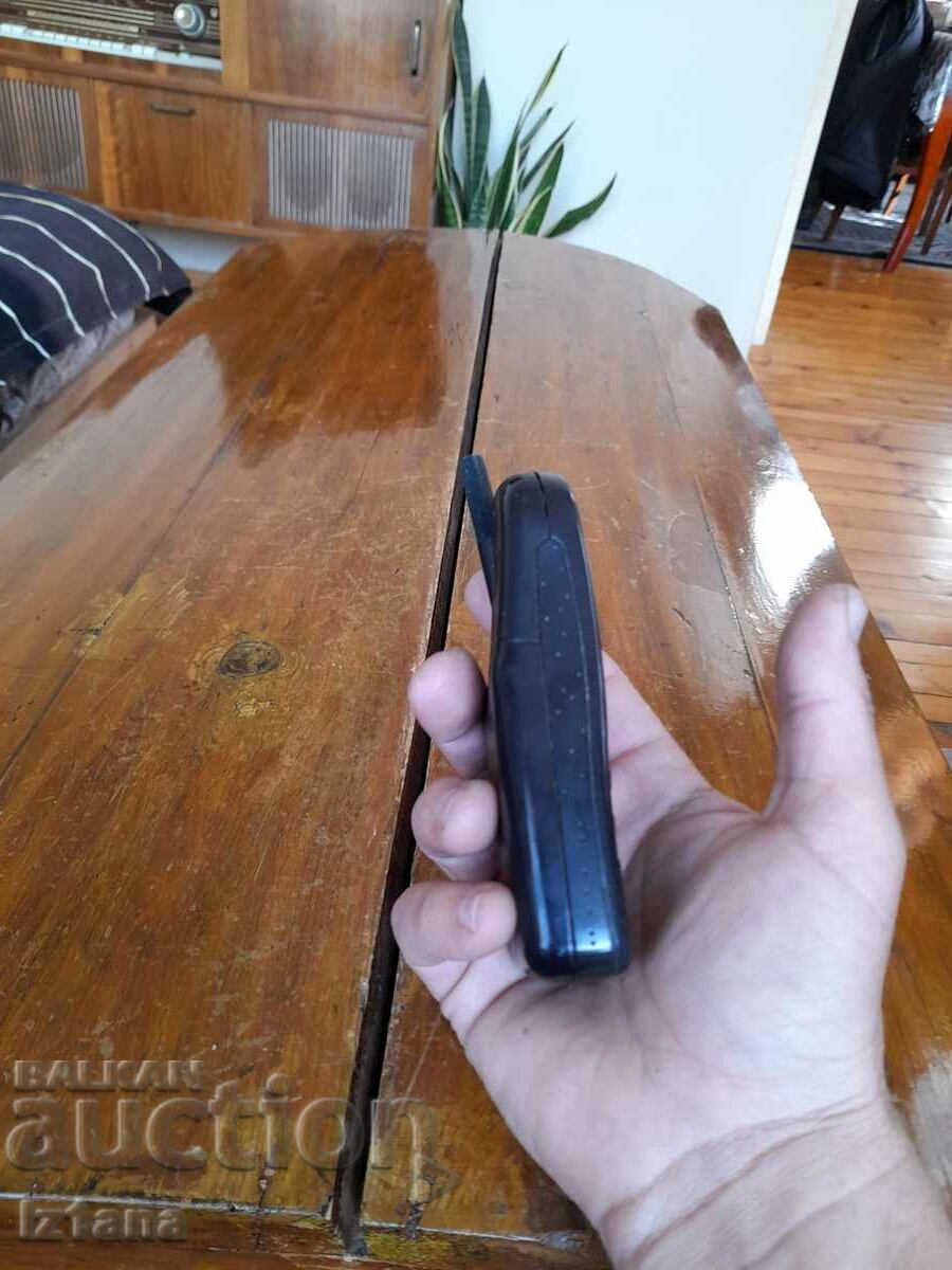 Delivery of Old Philips GSM phone