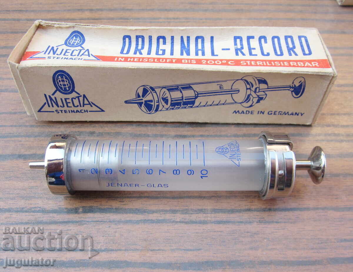 Delivery of German glass syringe, 2 syringes, unused