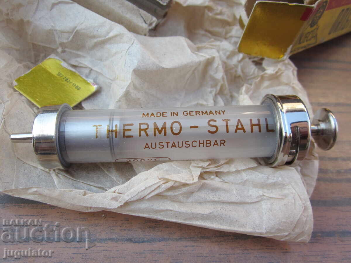 Seringă de sticlă germană, două seringi, nefolosite - 6 Seringă de sticlă germană, două seringi, nefolosite - 6