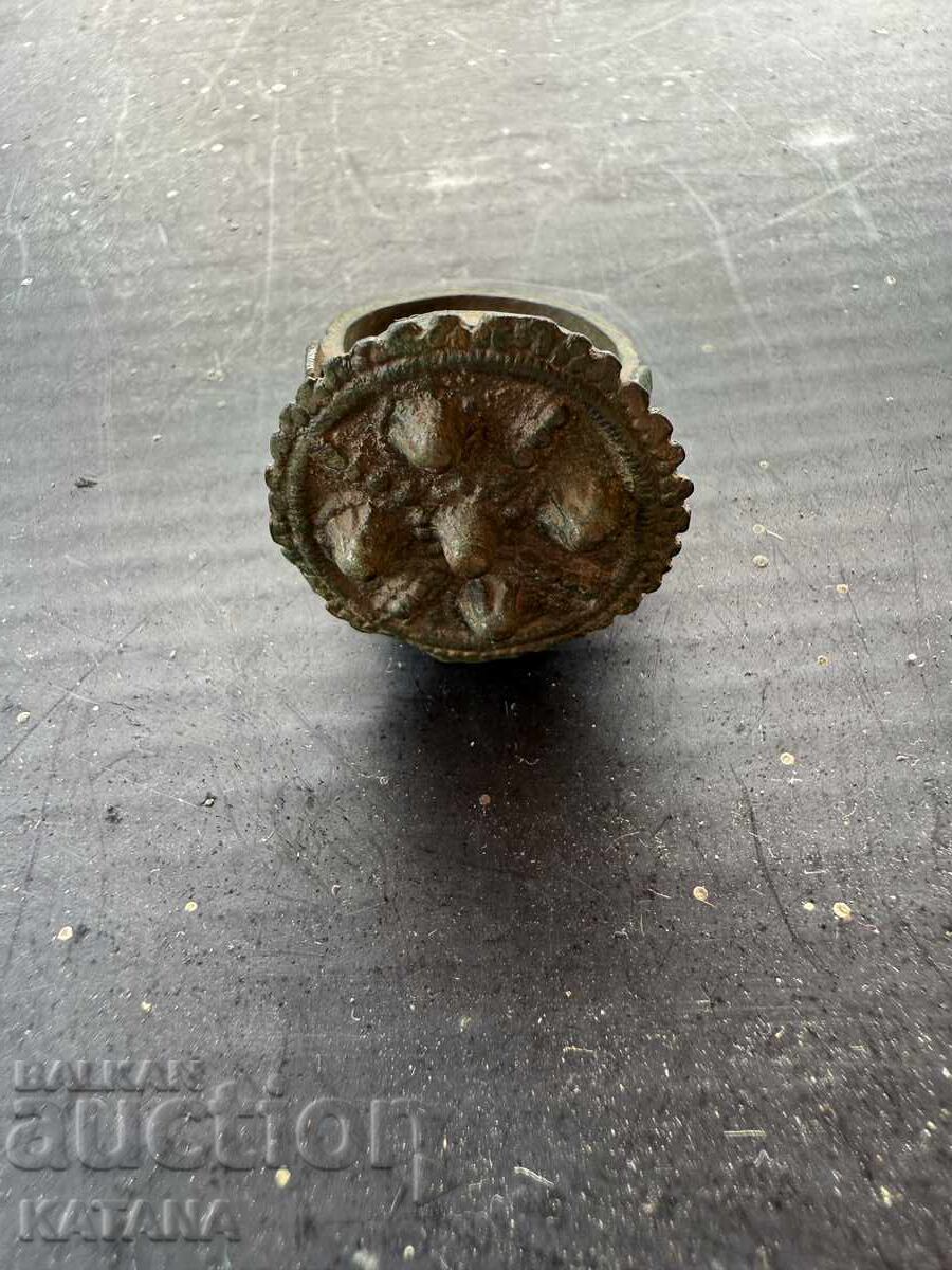 Стар пръстен възрожденски