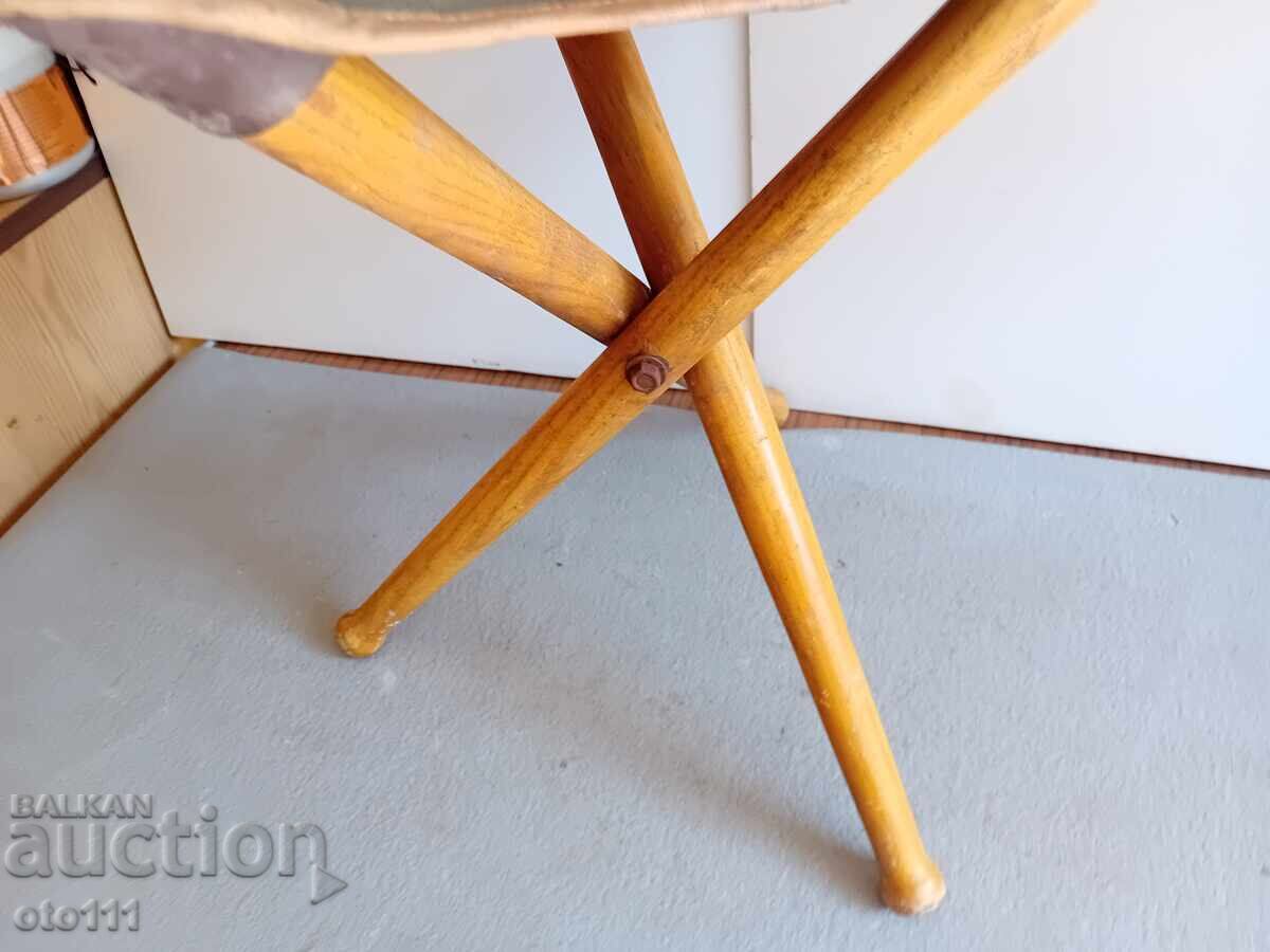 Licitație SCAUN OFIȚER VECHI MILITAR - WW1 .WW2 Licitație SCAUN OFIȚER VECHI MILITAR - WW1 .WW2