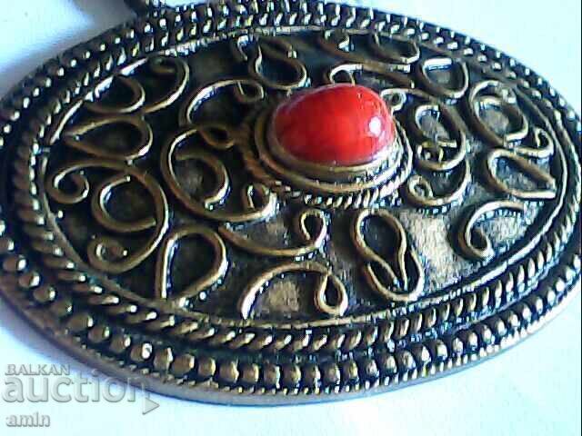 старо красиво позлатано колие сес корал с цена 30.00 лв. | € 15.34 старо красиво позлатано колие сес корал с цена 30.00 лв. | € 15.34