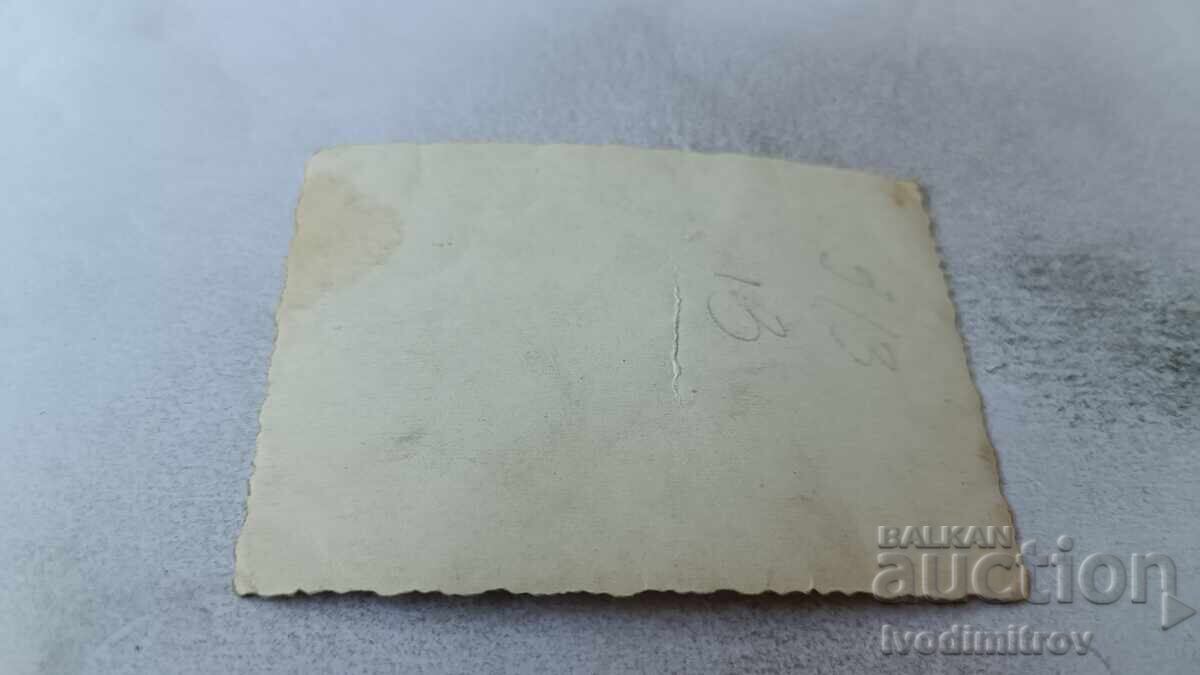 Φωτογραφία Σοφία Τρεις γυναίκες σε μια βόλτα με τιμή 2.35 BGN | € 1.20 Φωτογραφία Σοφία Τρεις γυναίκες σε μια βόλτα με τιμή 2.35 BGN | € 1.20