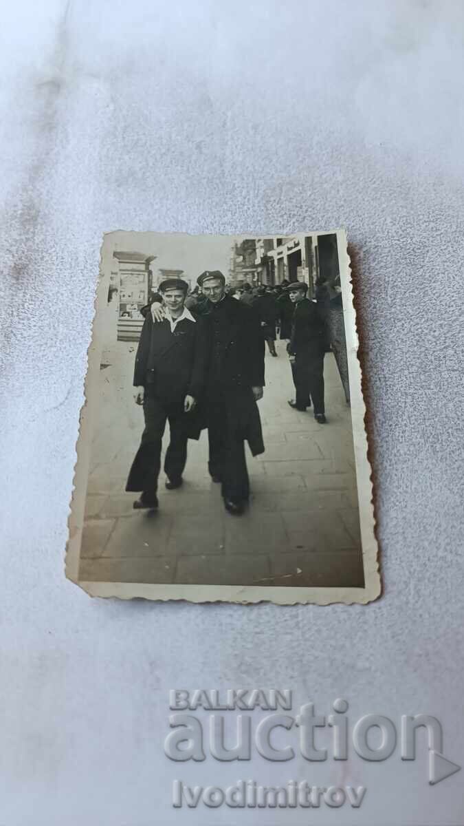 Fotografie Sofia Doi tineri la plimbare