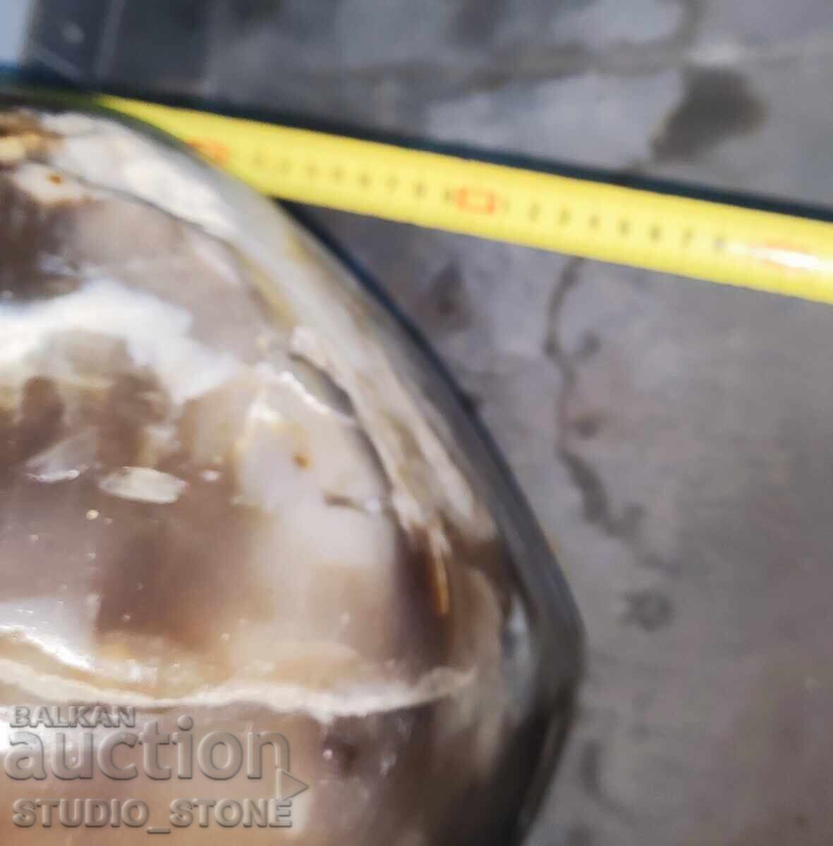 Auction  Large Agate, mineral crystal