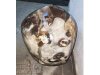 Large Agate, mineral crystal