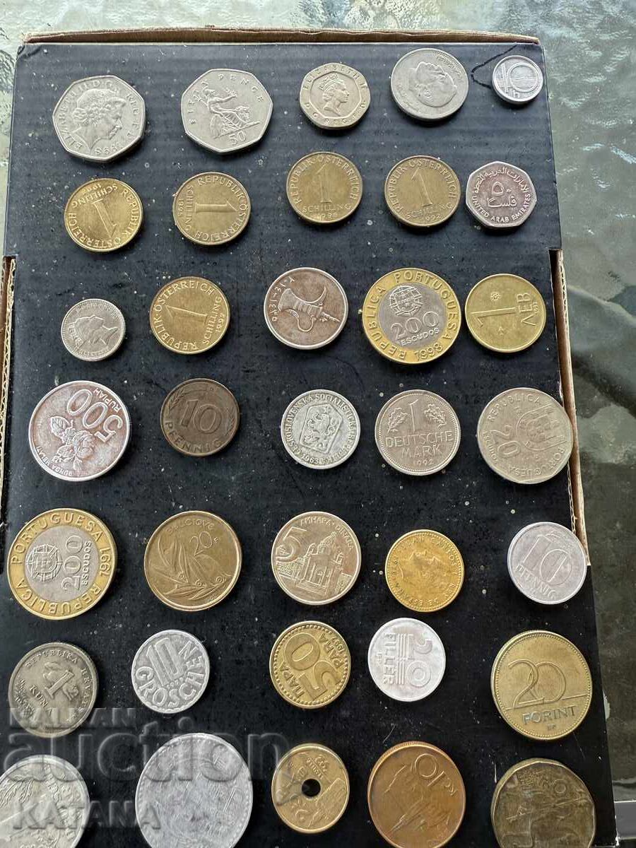 Lot of coins, the whole world with price 20.00 BGN | € 10.23 Lot of coins, the whole world with price 20.00 BGN | € 10.23