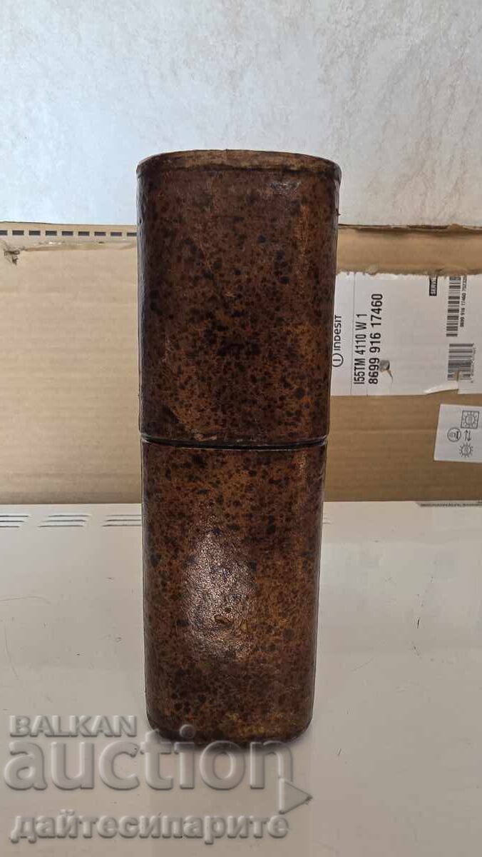 Delivery of Binocular box probably, possibly from something else Delivery of Binocular box probably, possibly from something else