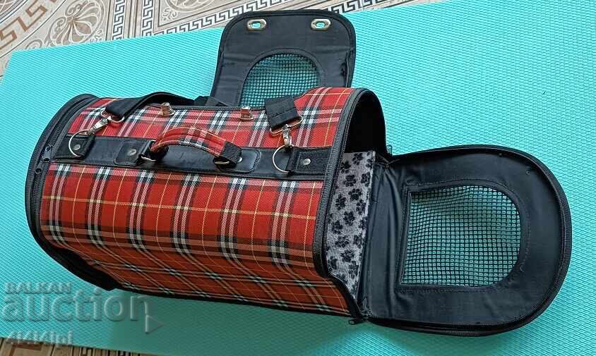 Delivery of Pet carrier bag