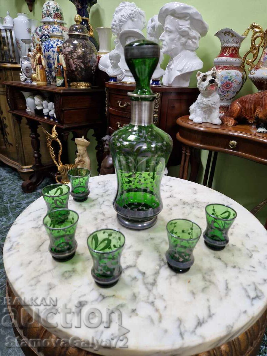 Delivery of Unique Italian green glass service with silver