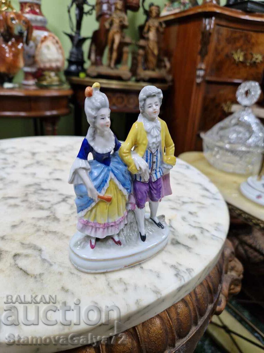 Доставка на Стара рядка антикварна порцеланова фигура Sitzendorf Доставка на Стара рядка антикварна порцеланова фигура Sitzendorf