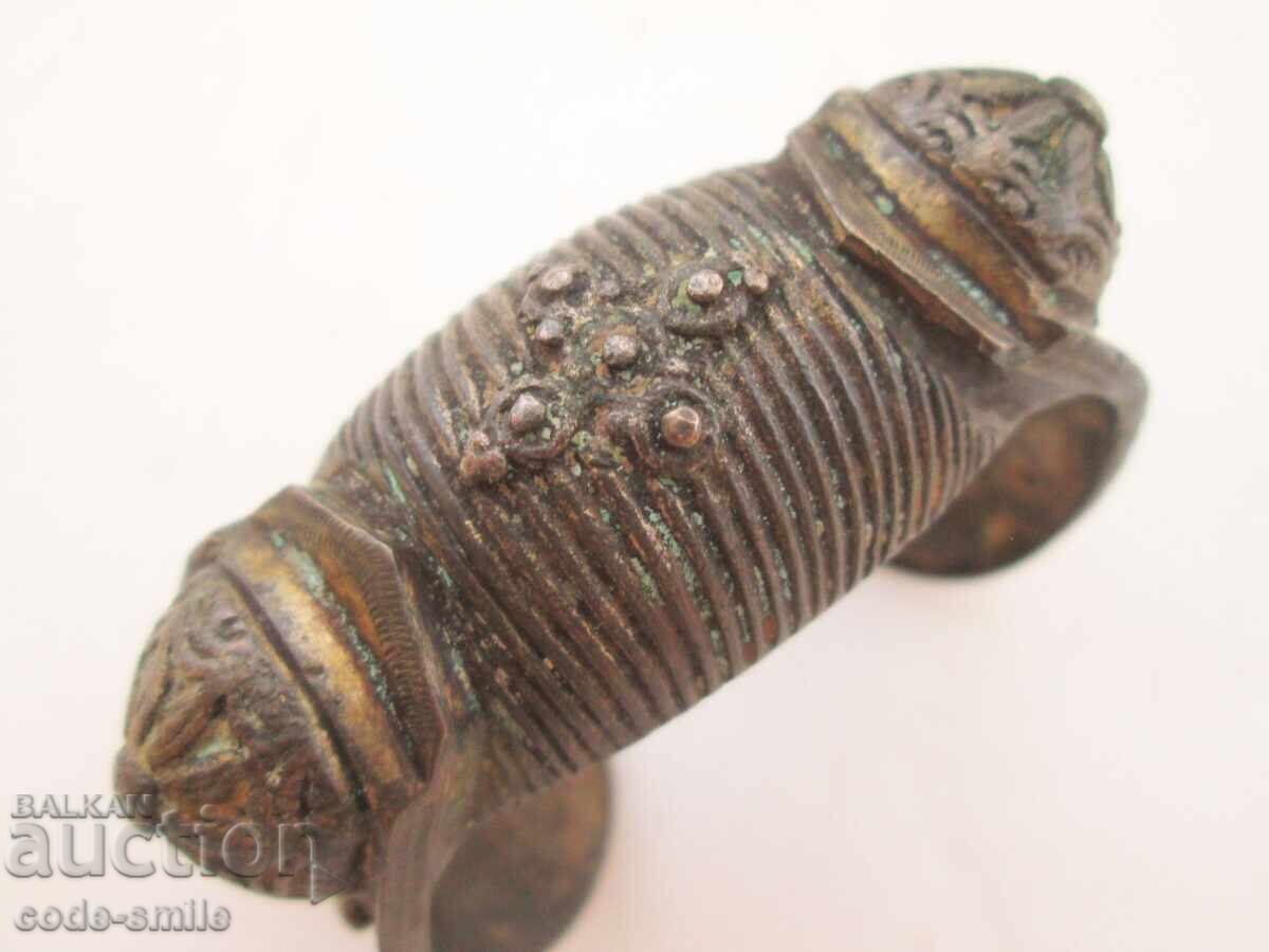 Интересна стара възрожденска гривна рогатка накит за носия - 5