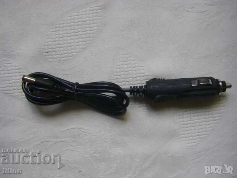 Încărcător auto 12 V pentru brichetă cu jack gros de 5.5mm - pentru lanternă Încărcător auto 12 V pentru brichetă cu jack gros de 5.5mm - pentru lanternă