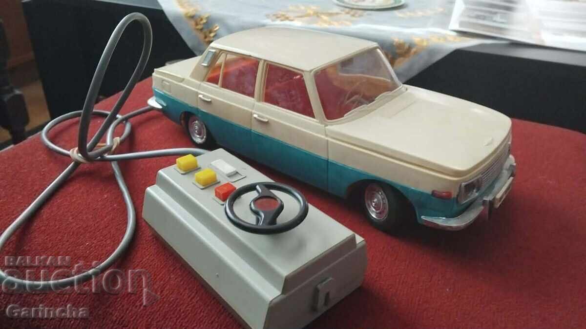 Jucărie veche WARTBURG 353 DDR GDR PIKO ANKER 1/15 cu preț € 62.00 | 121.26 BGN