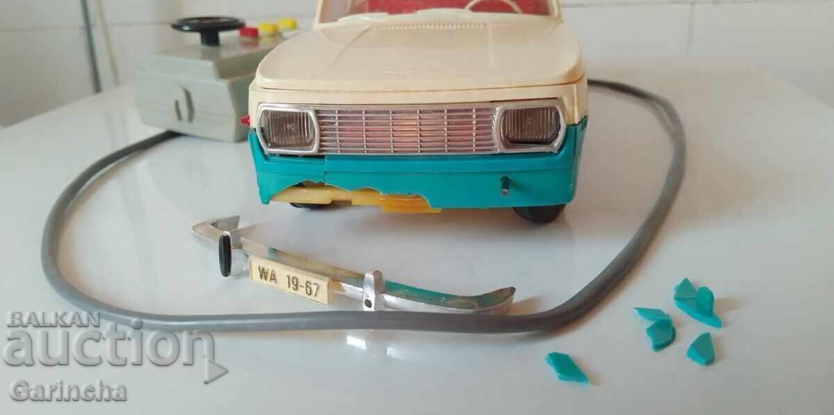 Livrarea Jucărie veche WARTBURG 353 DDR GDR PIKO ANKER 1/15