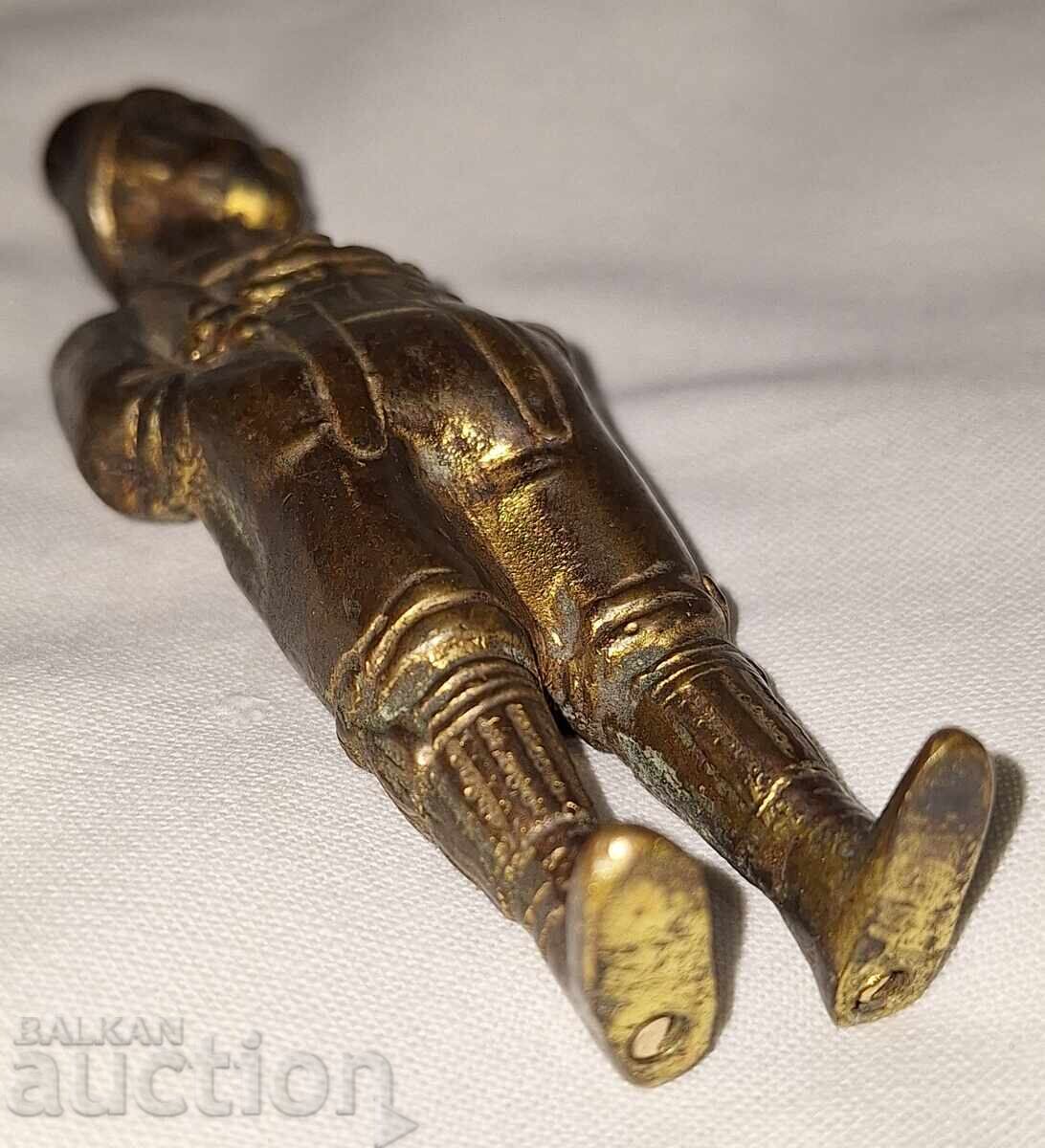 Παλιά μπρούτζινη φιγούρα πλαστική αγόρι με βαυαρική φορεσιά - 7